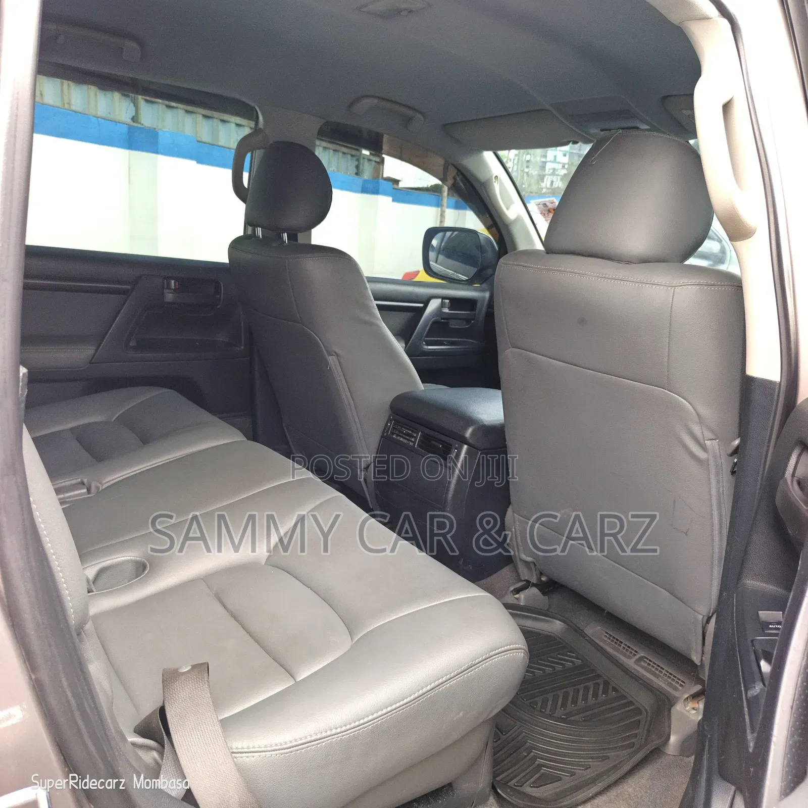 Toyota Land Cruiser 2008 Gold