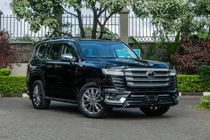 Toyota Land Cruiser LC300 2023 Black