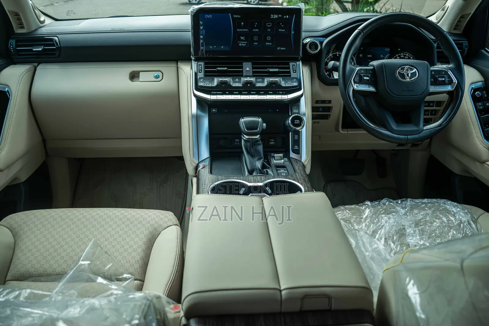 Toyota Land Cruiser LC300 2023 Black