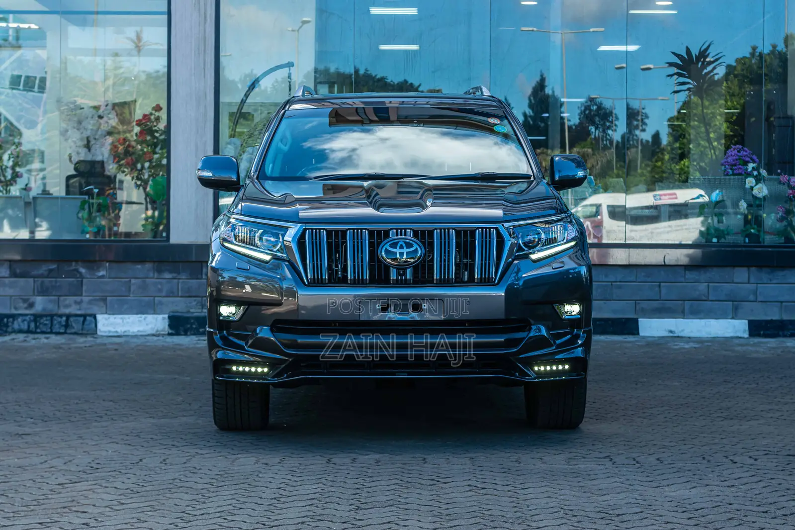 Toyota Land Cruiser Prado 2021 Gray