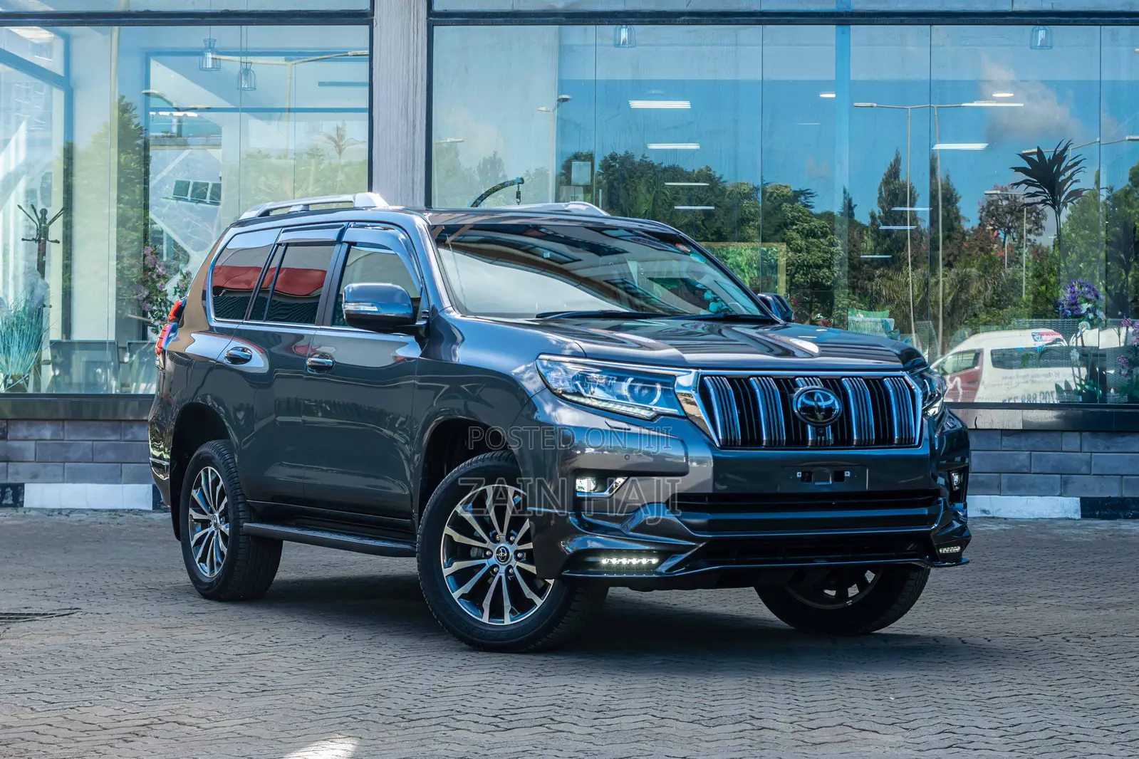 Toyota Land Cruiser Prado 2021 Gray