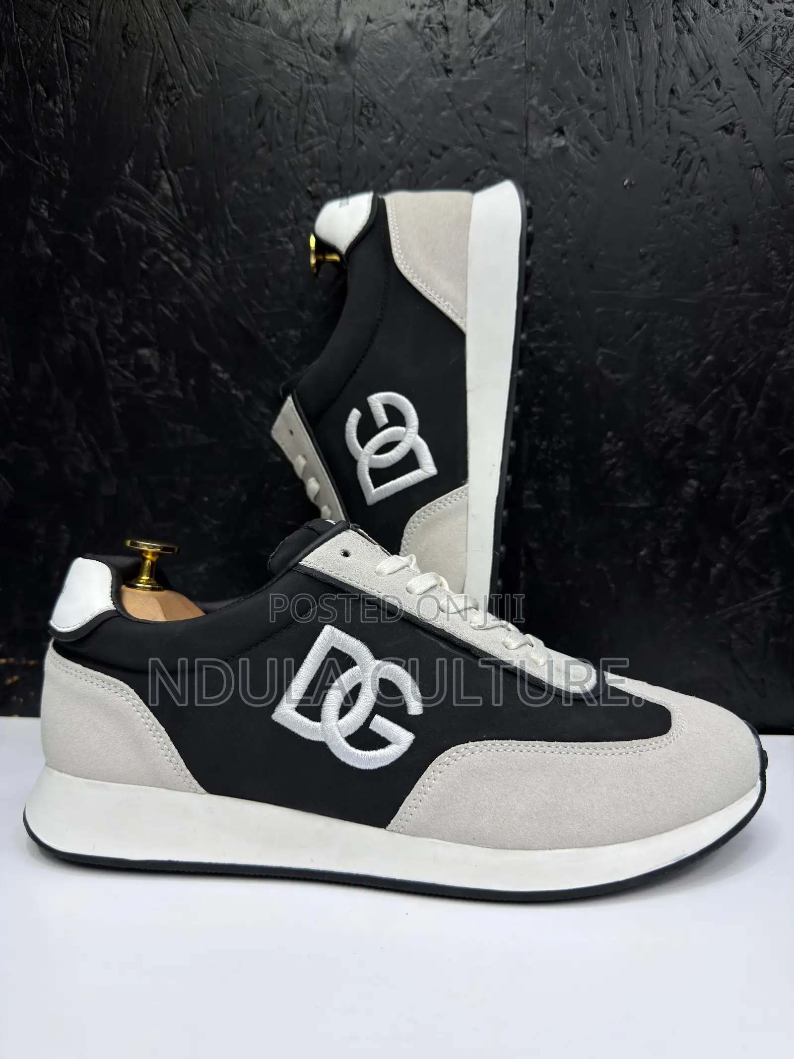 Dolce and Gabbana Dg Cushion Sneakers