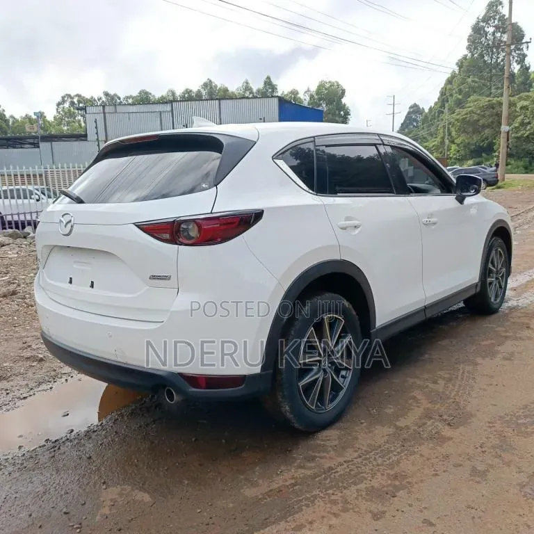 Mazda CX-5 Grand Touring AWD 2018 White