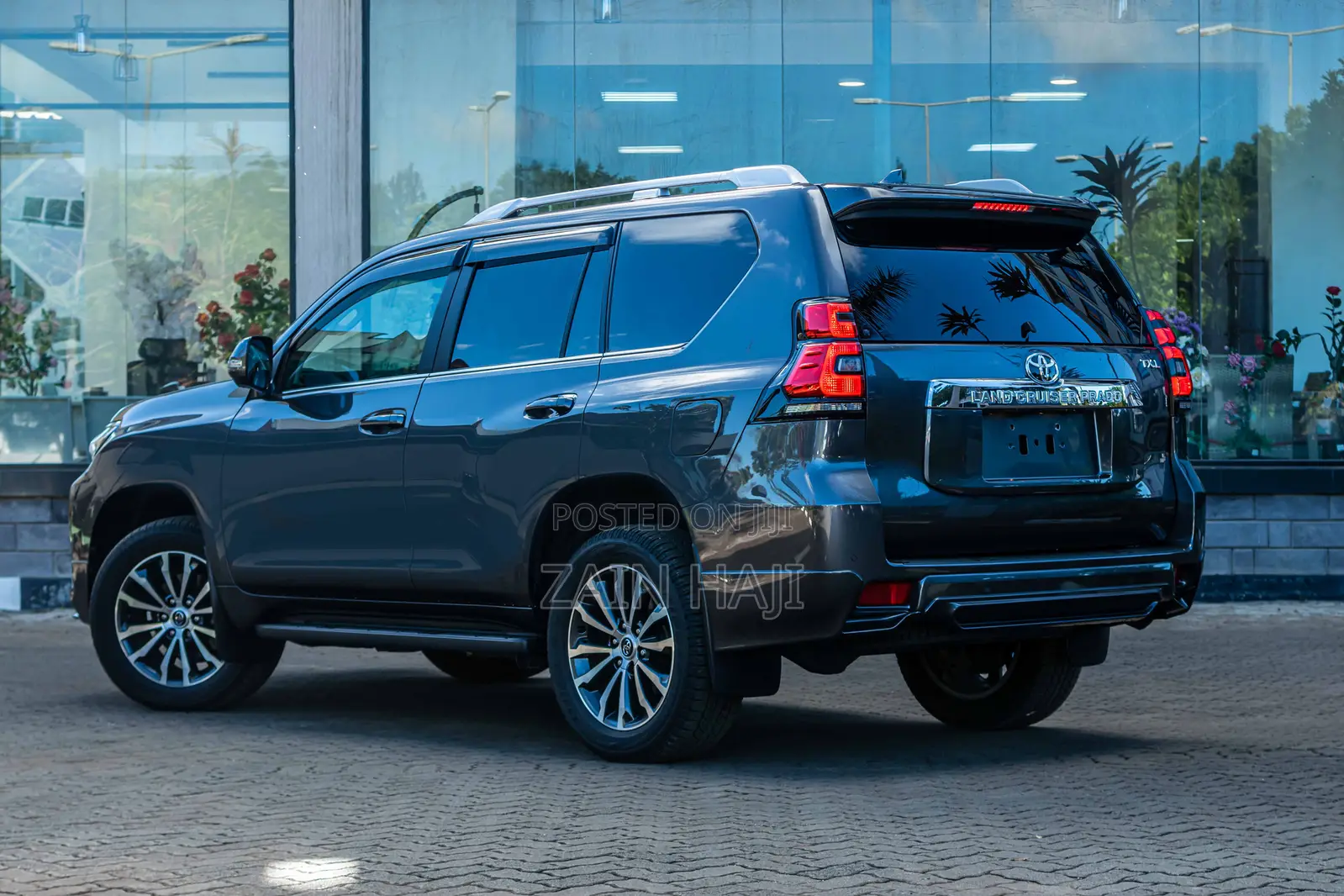 Toyota Land Cruiser Prado 2021 Gray