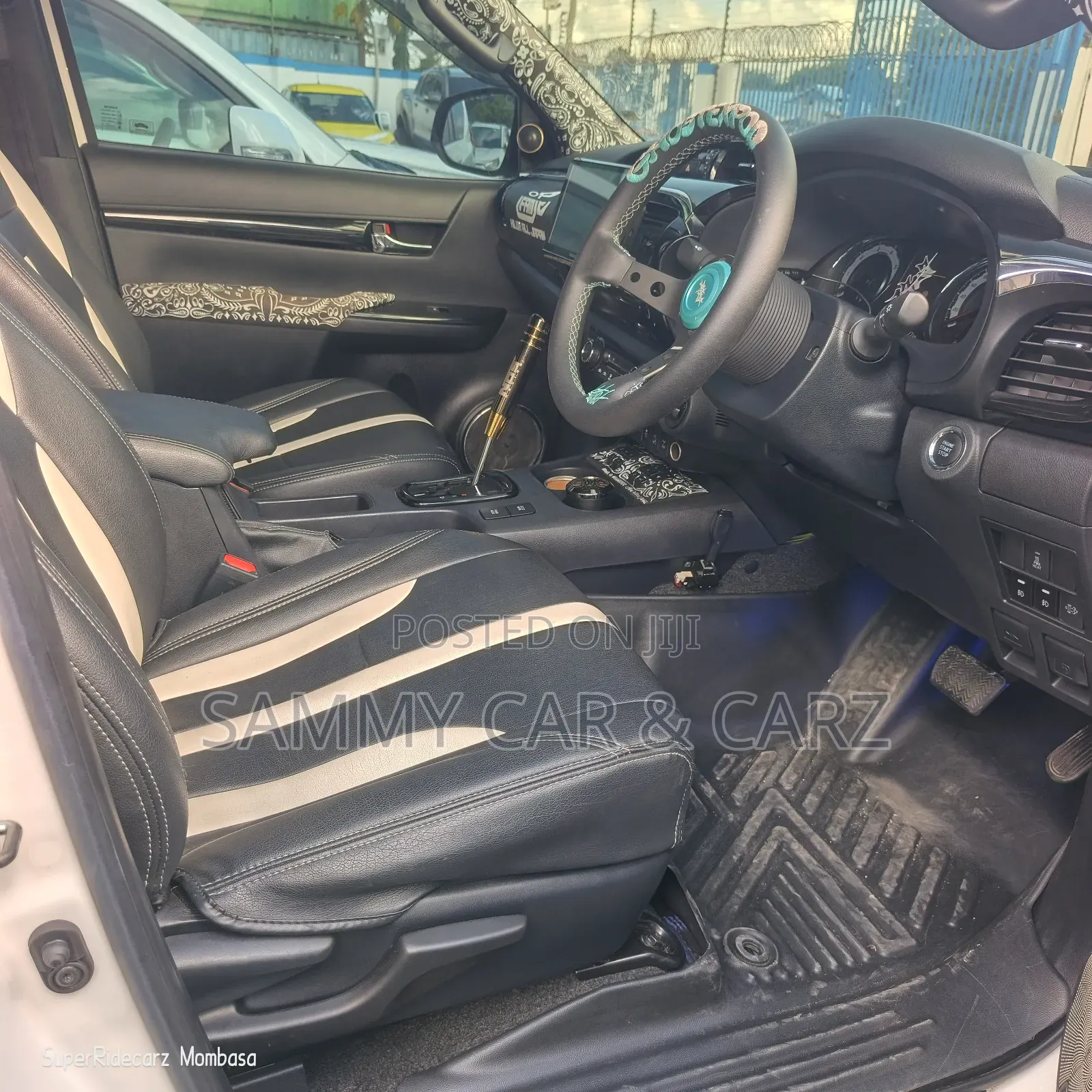 Toyota Hilux 2019 White