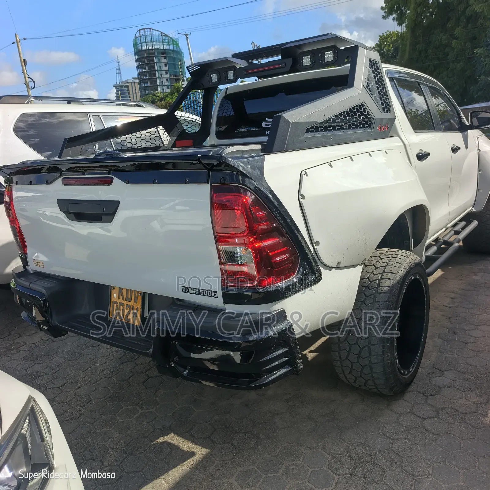 Toyota Hilux 2019 White