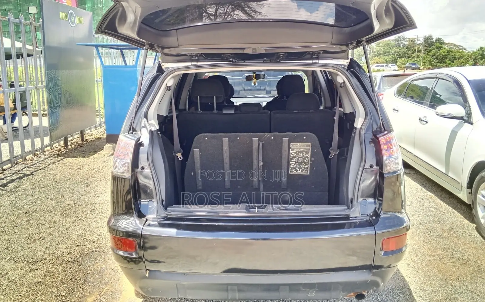 Mitsubishi Outlander 2010 Black