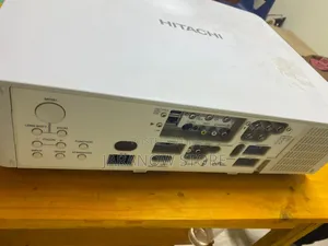Hitachi Projector