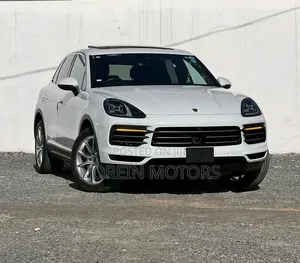 Porsche Cayenne Turbo AWD 2020 Off white