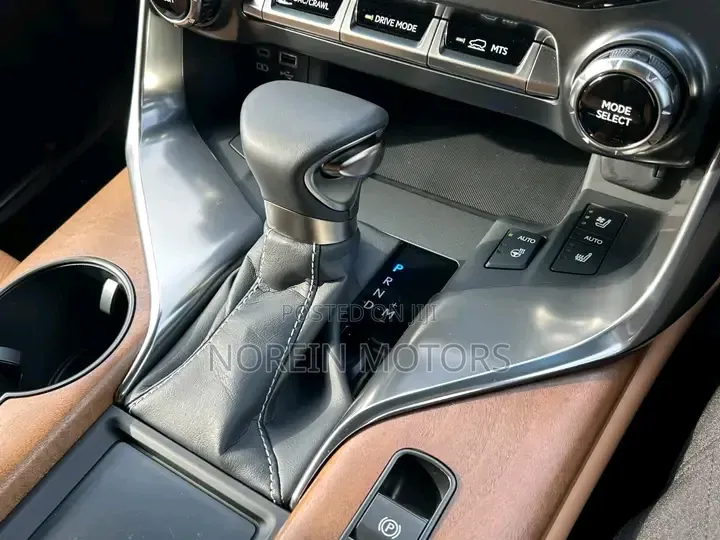 Lexus LX 600 2023 White