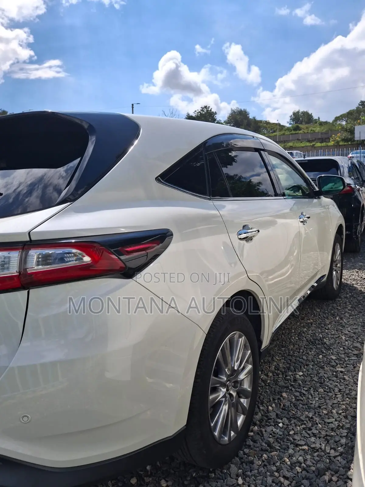 Toyota Harrier 2.0 2018 Pearl