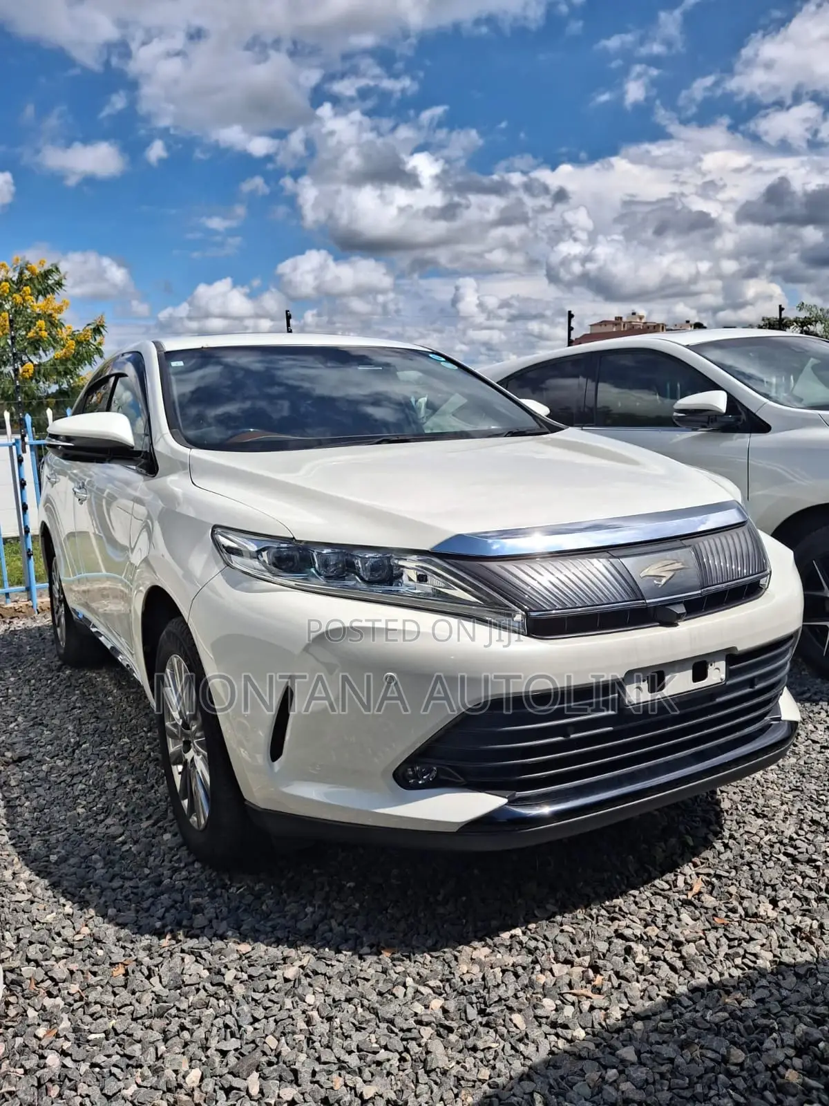 Toyota Harrier 2.0 2018 Pearl