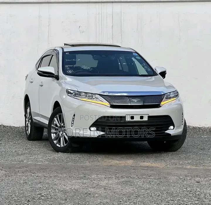 Toyota Harrier 2.5 Hybrid GR Sport 2019 White