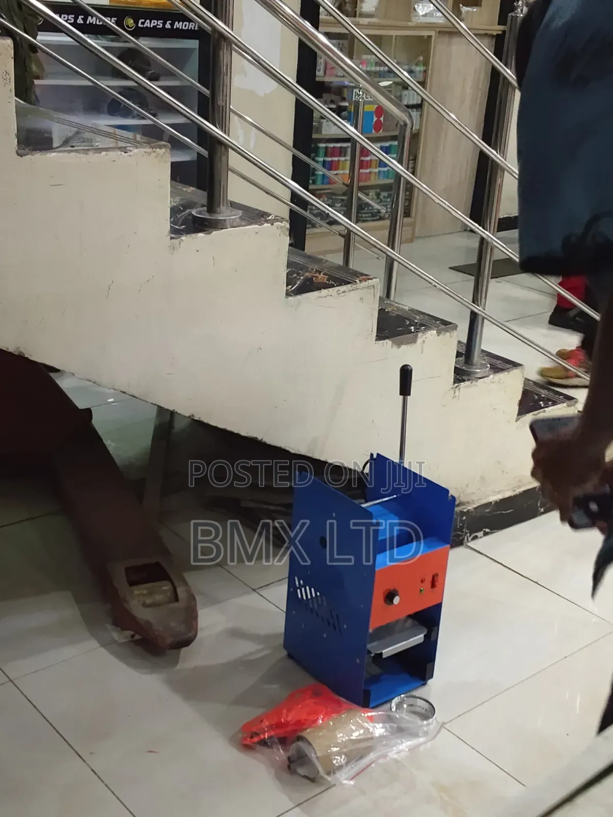 Drink Sealing Machine