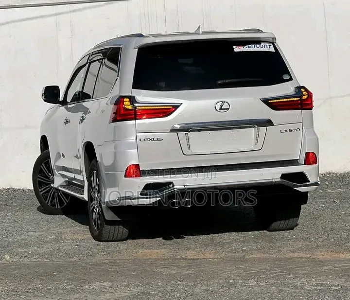 Lexus LX 570 AWD 2020 Pearl