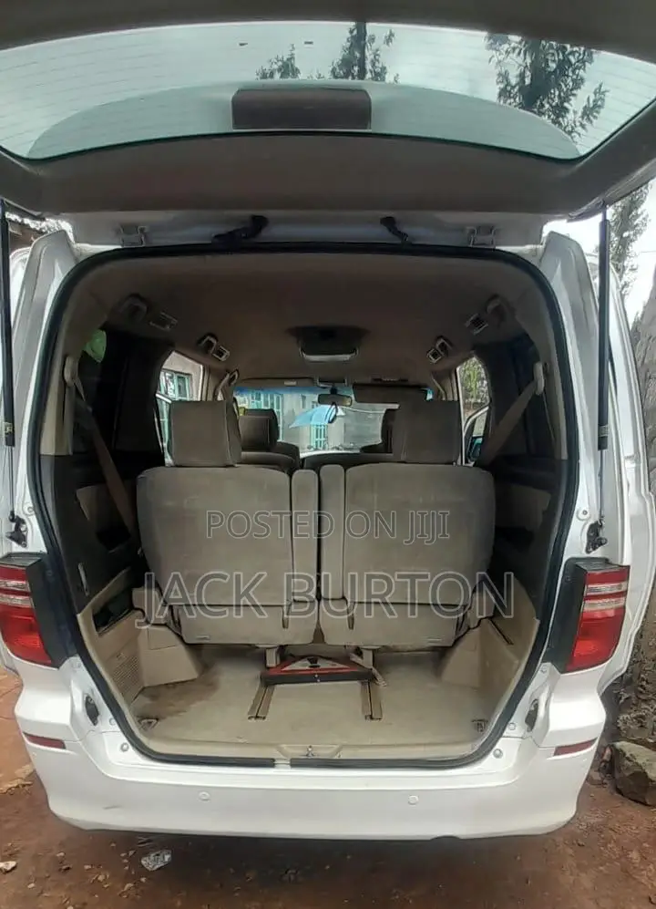 Toyota Alphard 2006 White