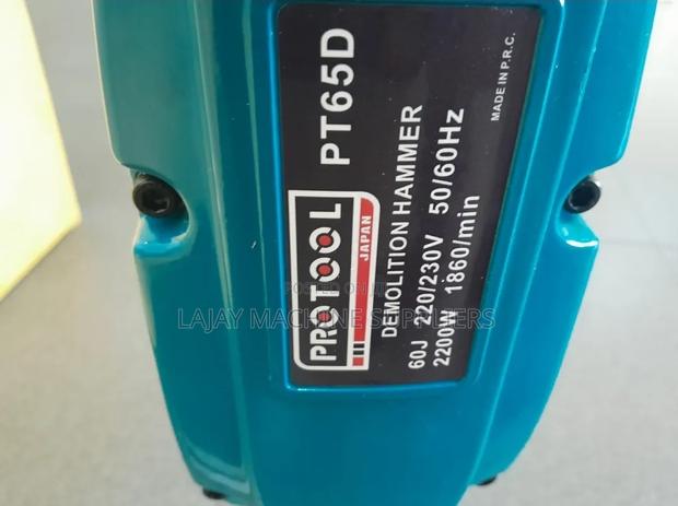 Pro Tools 2200w Heavy Duty Demolition Hammer - thumbnail 2