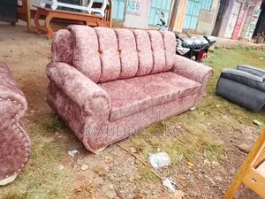 Brown Kangaroo Seat