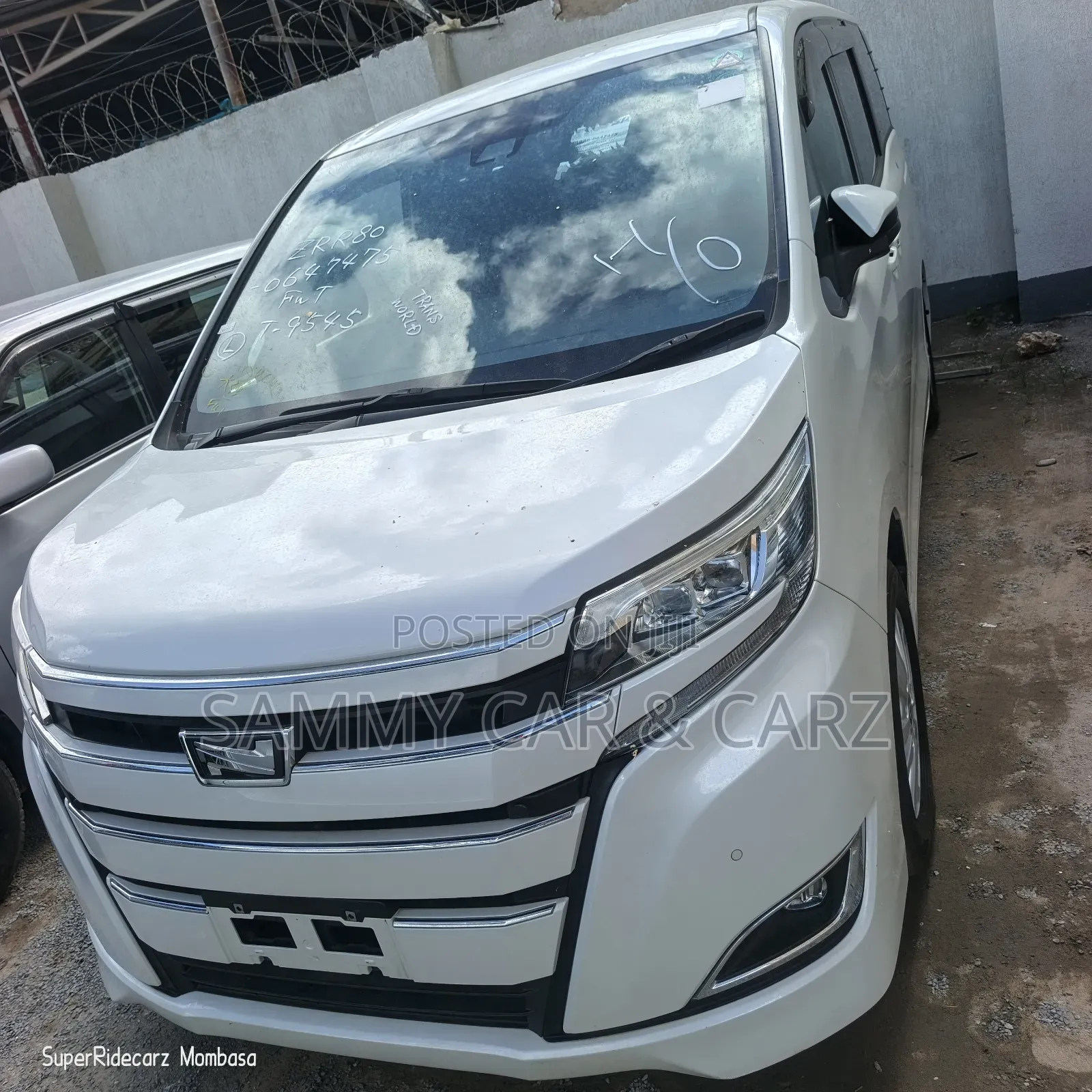 Toyota Noah 2020 White