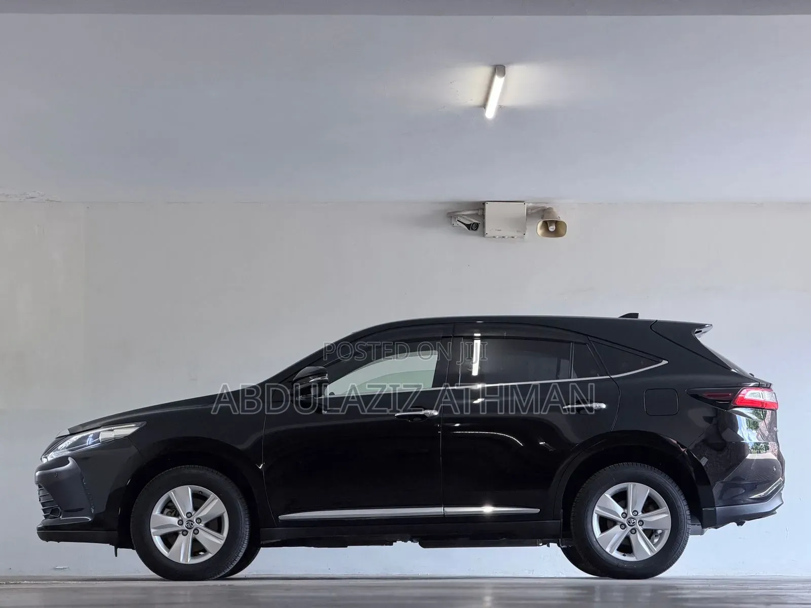 Toyota Harrier 2.0 2019 Black