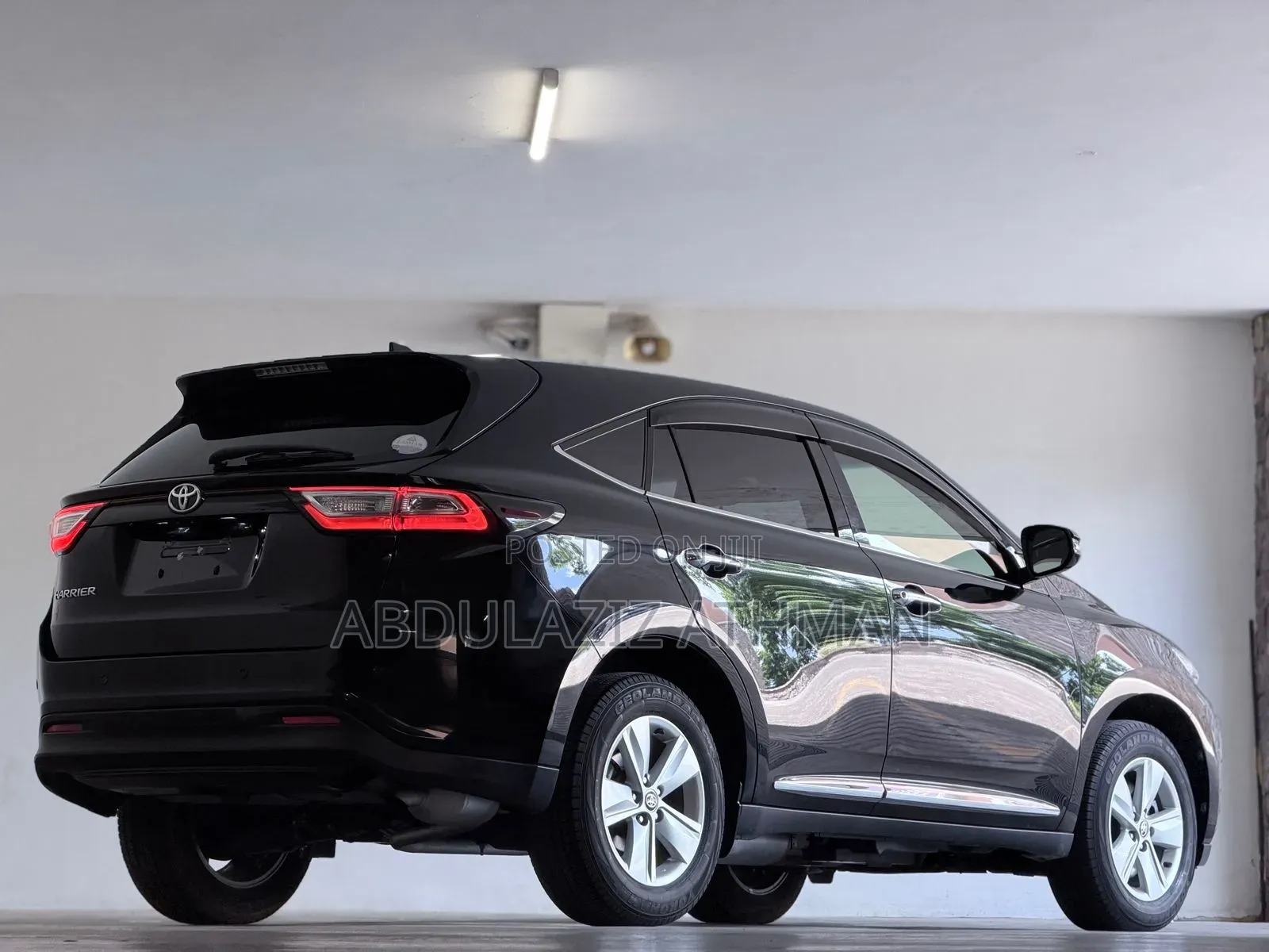 Toyota Harrier 2.0 2019 Black