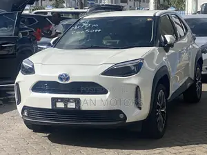 Toyota Yaris Cross 2020 Pearl