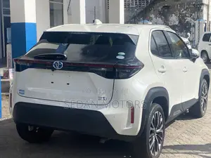 Toyota Yaris Cross 2020 Pearl