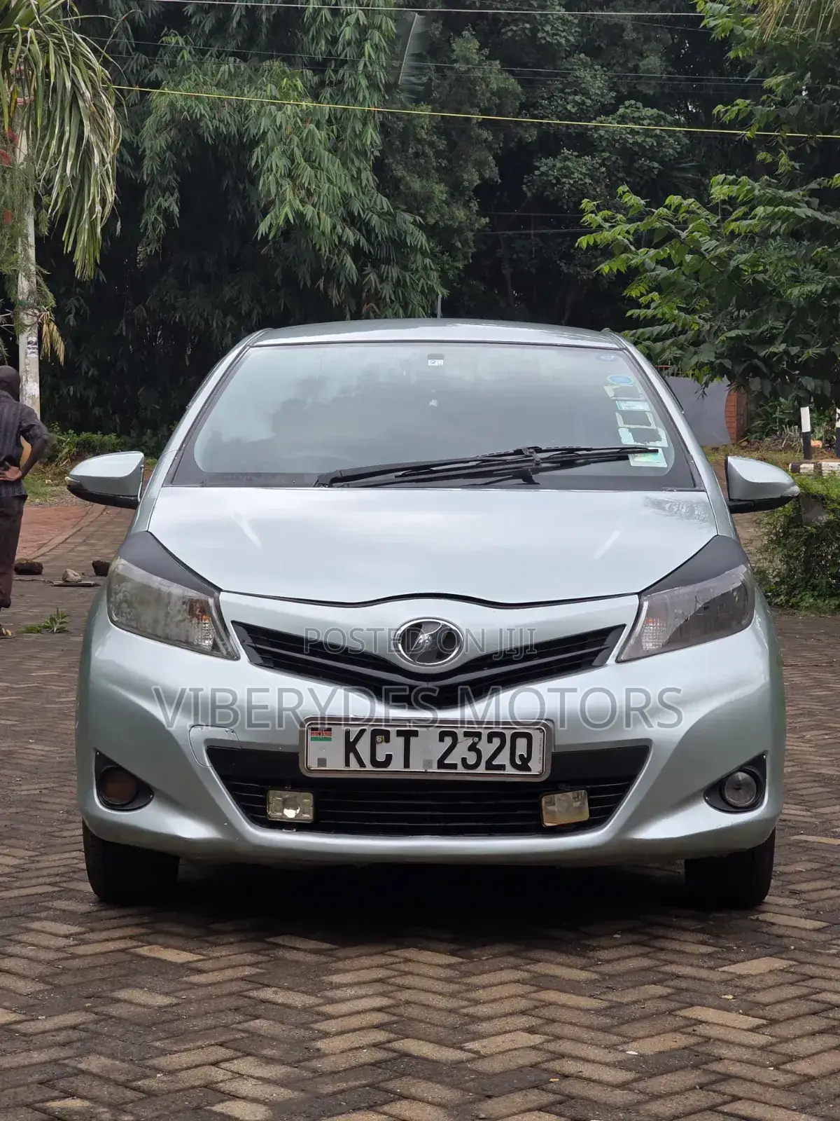 Toyota Vitz 2012