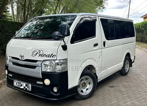 Toyota HiAce 2014 White