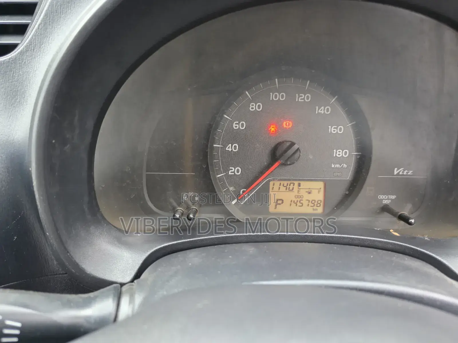 Toyota Vitz 2012