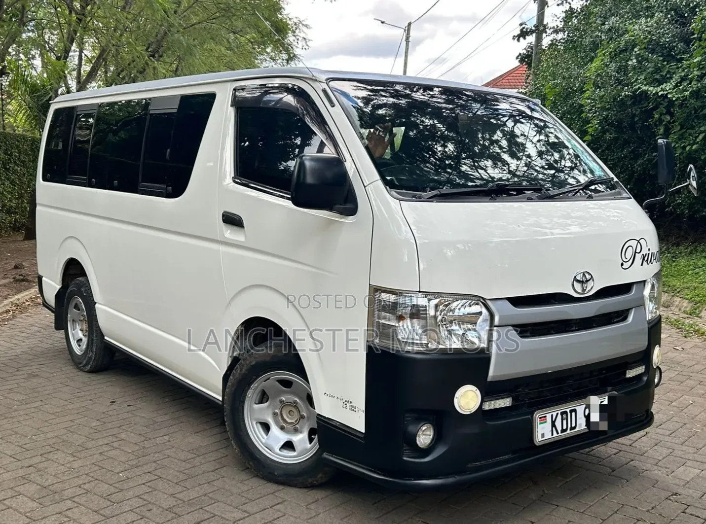 Toyota HiAce 2014 White