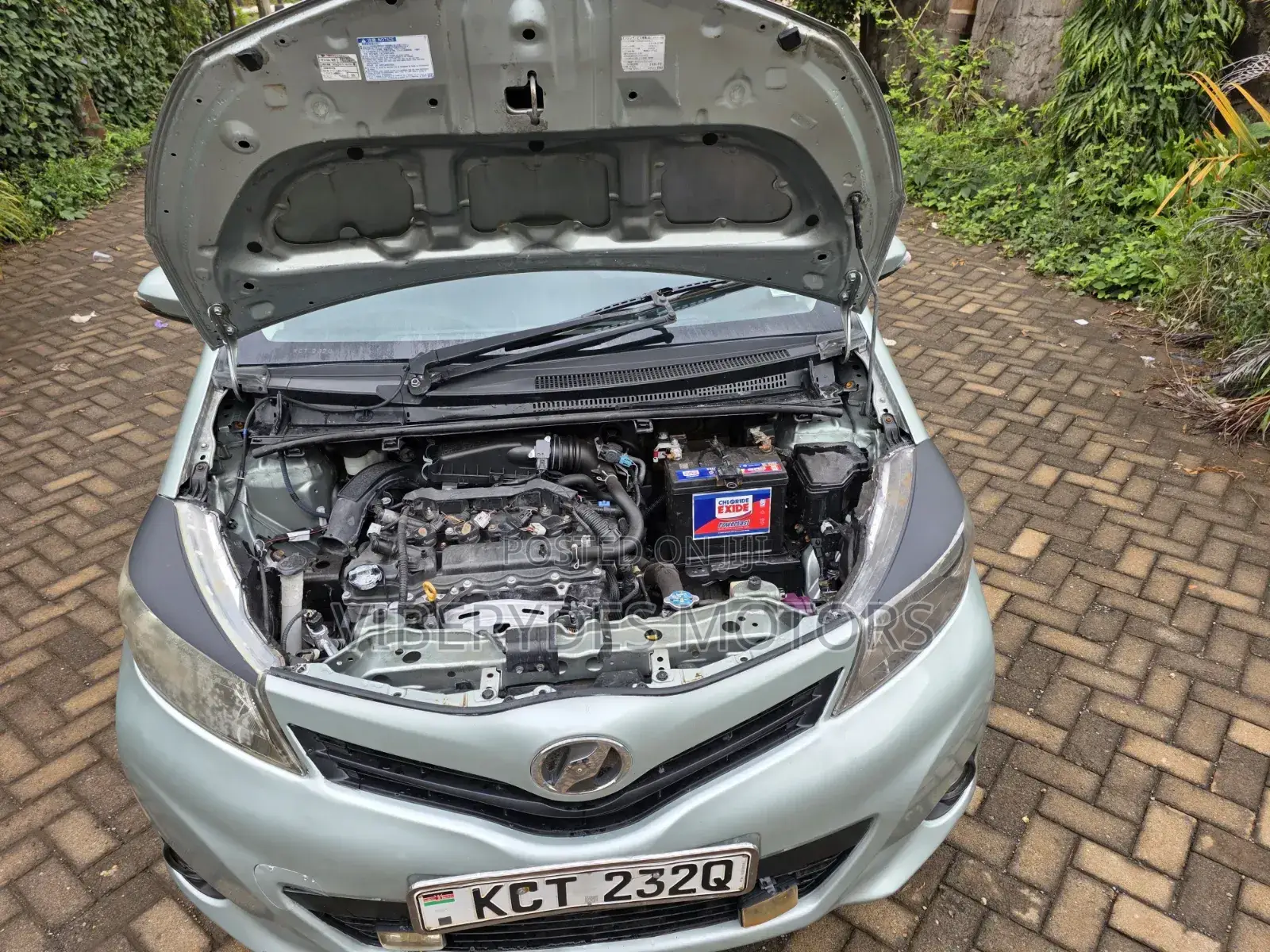 Toyota Vitz 2012