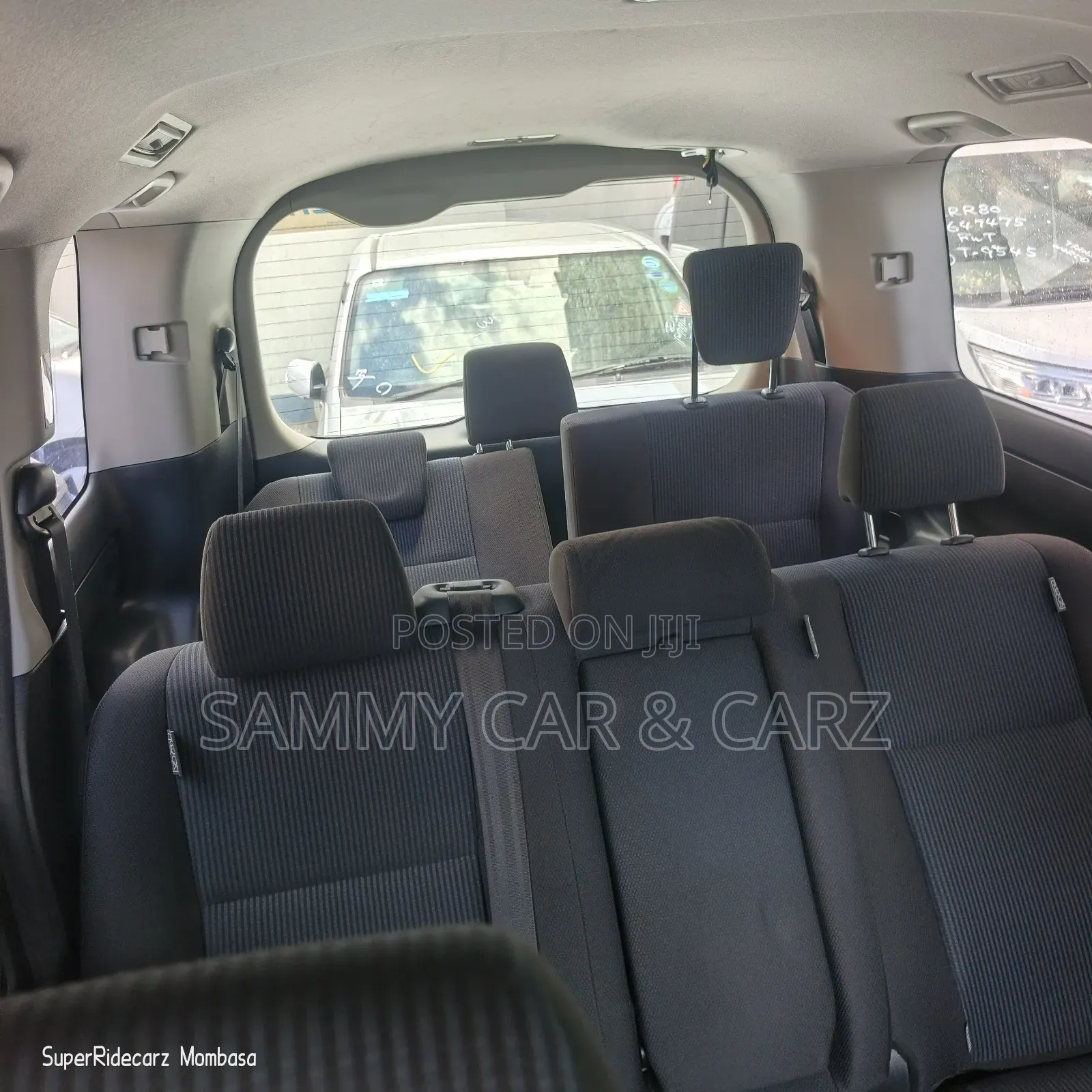 Toyota Noah 2020 Silver