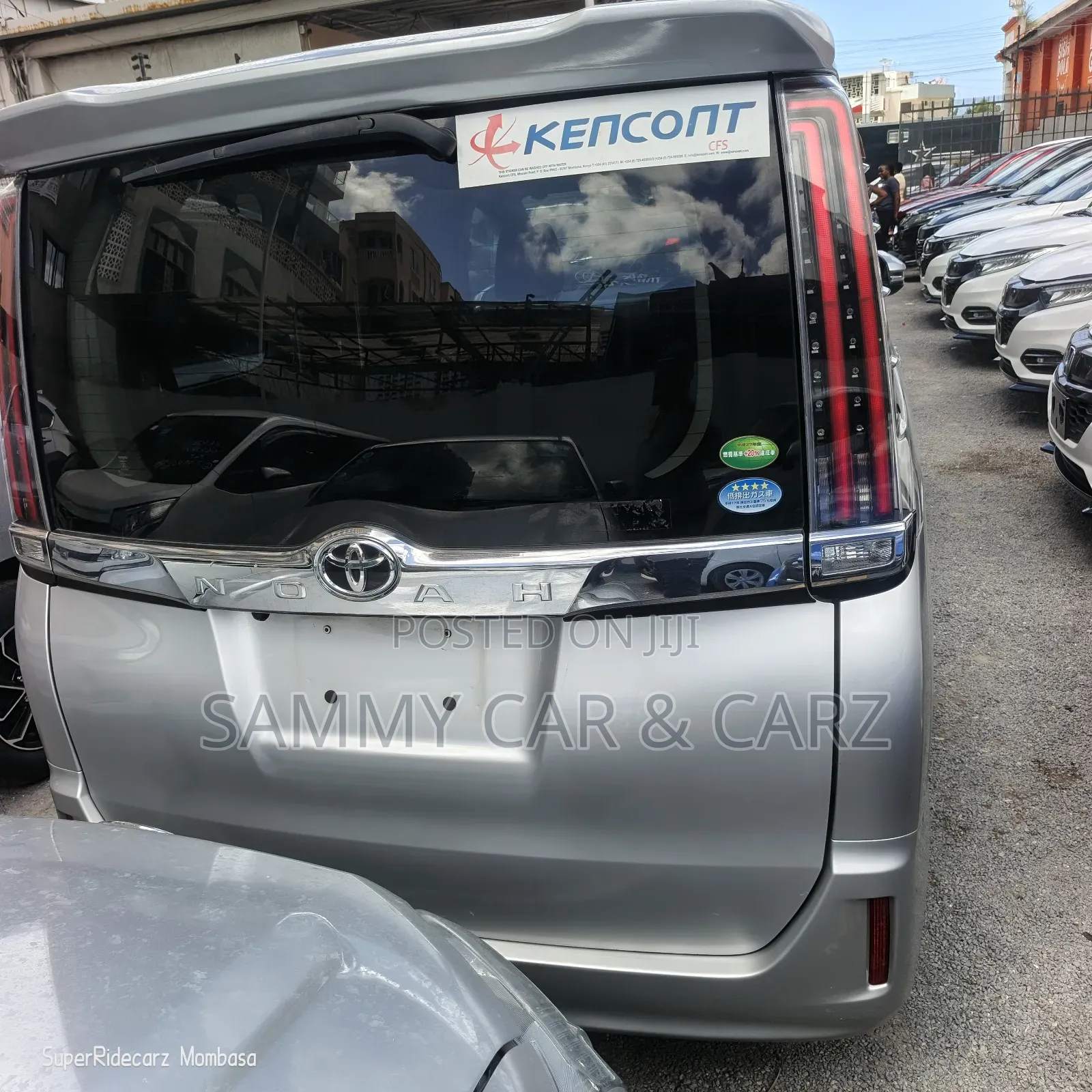 Toyota Noah 2020 Silver