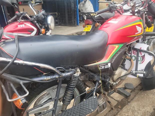Honda CB 2022 Red - thumbnail 2