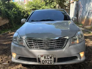 Toyota Crown 2012 Silver