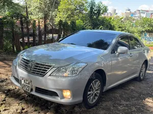 Toyota Crown 2012 Silver