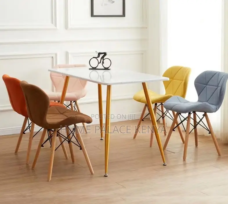 Dining Chair: Nordic Style Wooden Eames Chair