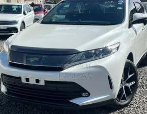 Toyota Harrier 2.0 2019 White
