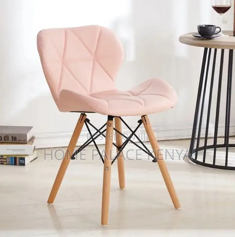 Dining Chair: Nordic Style Wooden Eames Chair
