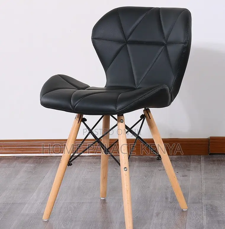 Dining Chair: Nordic Style Wooden Eames Chair