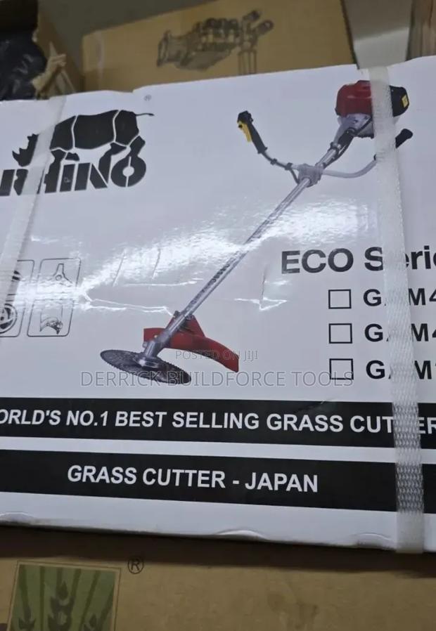 Rhino 8blades 4-Stroke Side Pack Brushcutter/Bushcutter