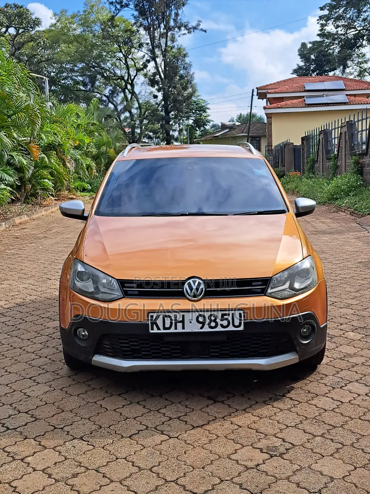 Volkswagen Polo 2015 Orange