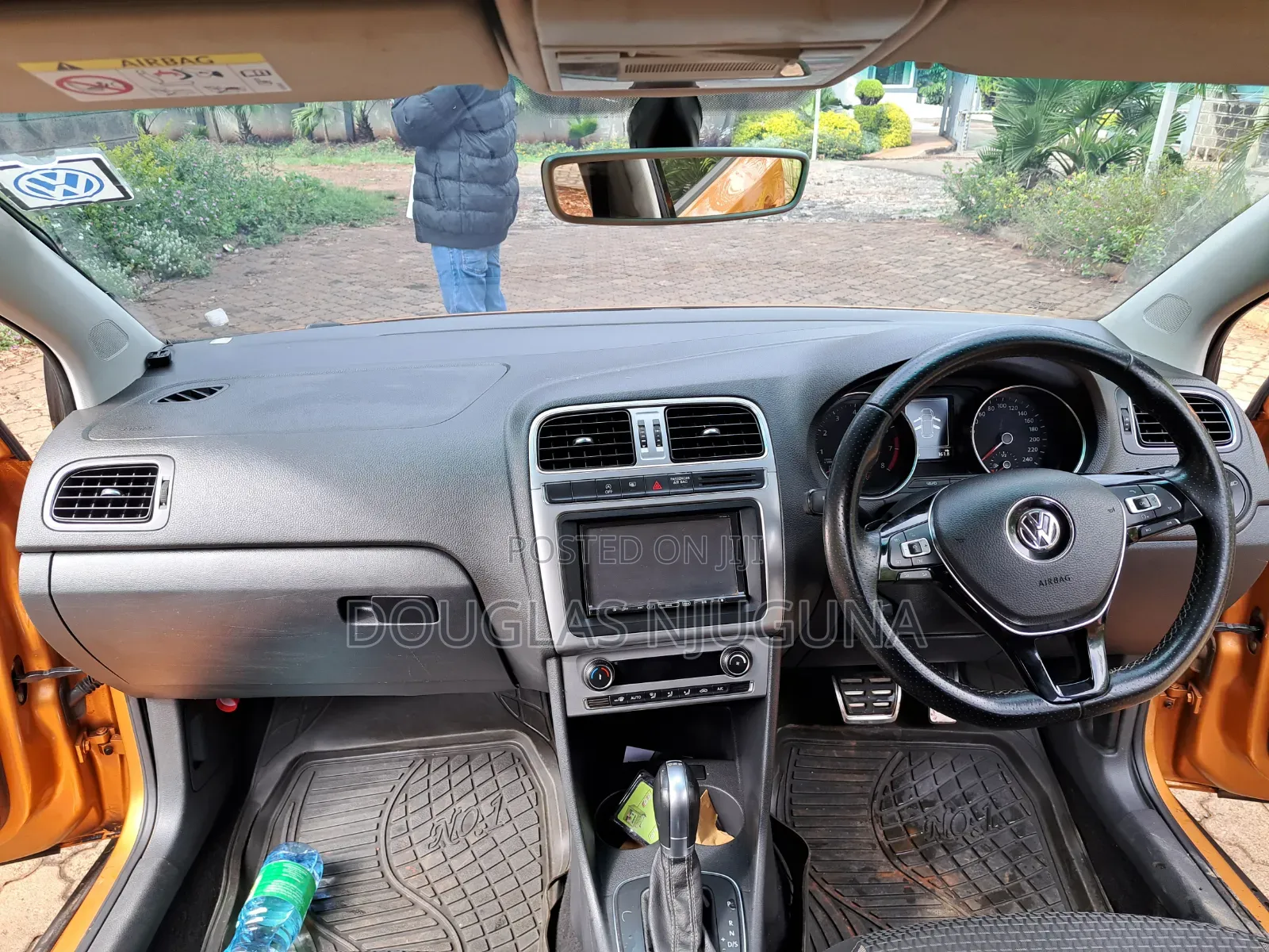 Volkswagen Polo 2015 Orange