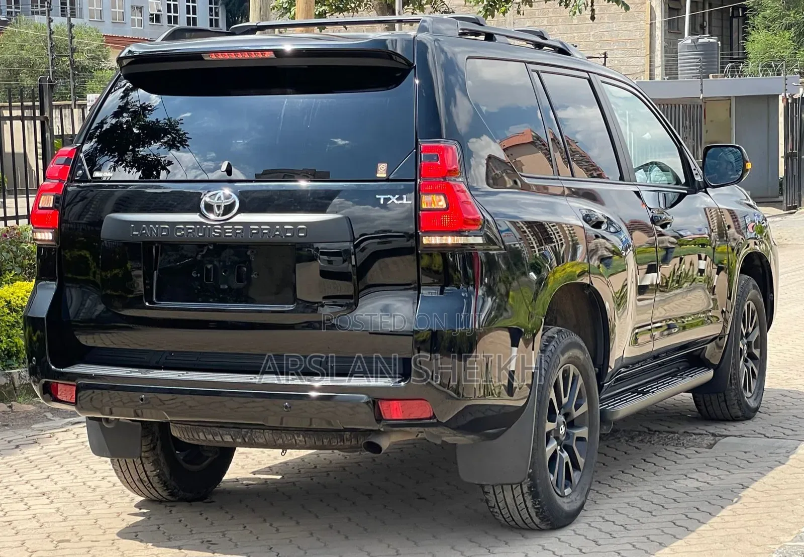 Toyota Land Cruiser Prado 2023