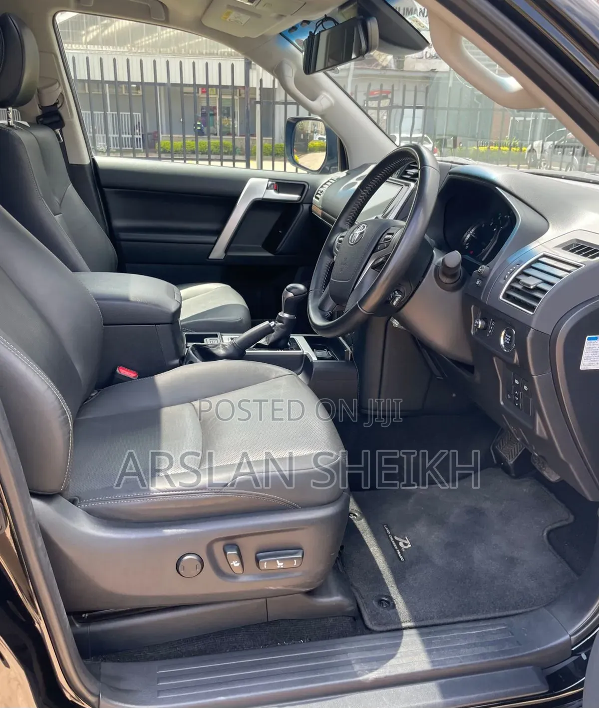 Toyota Land Cruiser Prado 2023