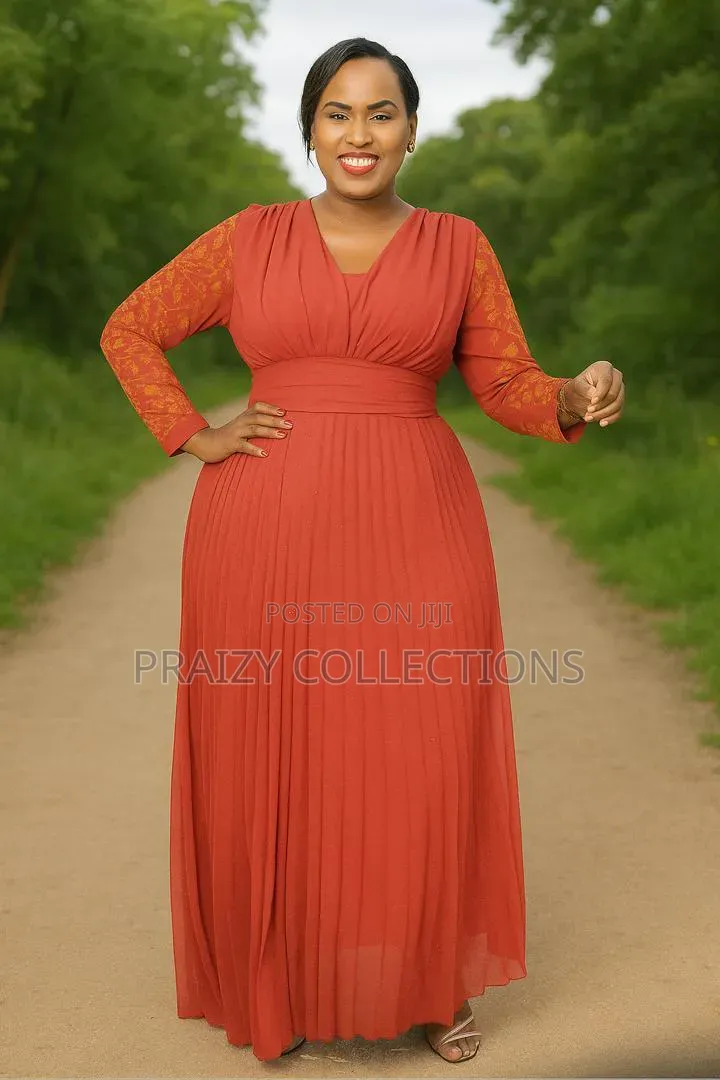 Beautiful Chiffon Maxi Dress With Glitter Embellishments
