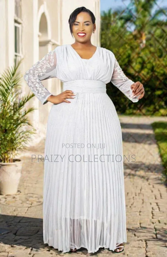 Beautiful Chiffon Maxi Dress With Glitter Embellishments