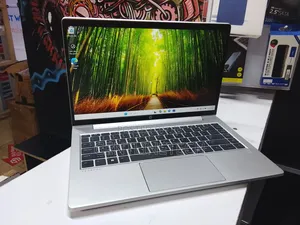 Laptop HP ProBook 440 G10 8GB Intel Core i7 SSD 256GB