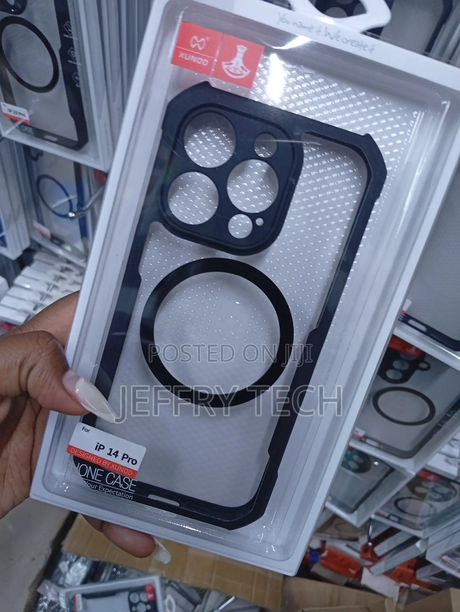 Xundd Beatle Series Magsafe Case for iPhone 14 Pro.